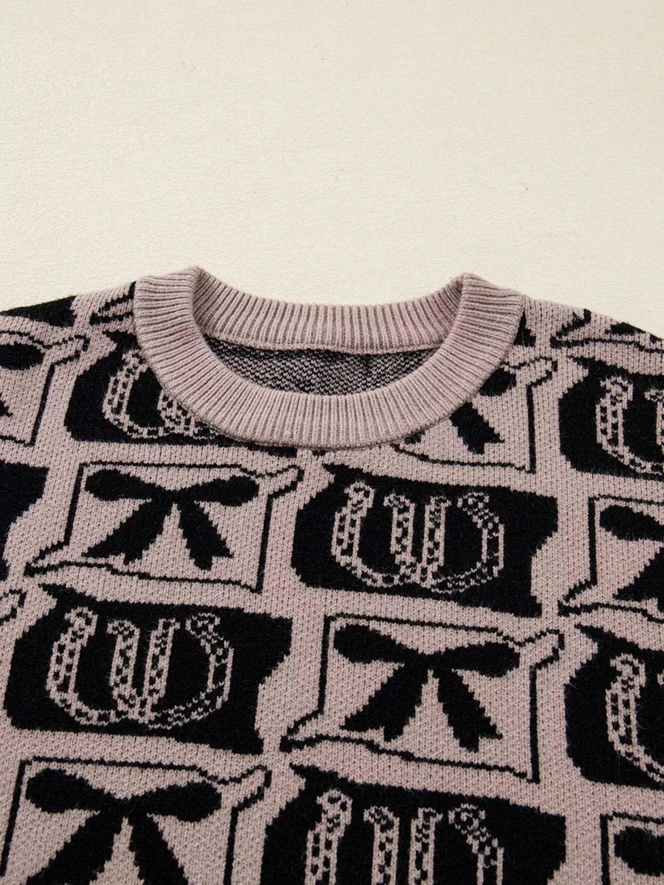 Bows & Horseshoes Pattern Round Neck Sweater - Rosey's Creations