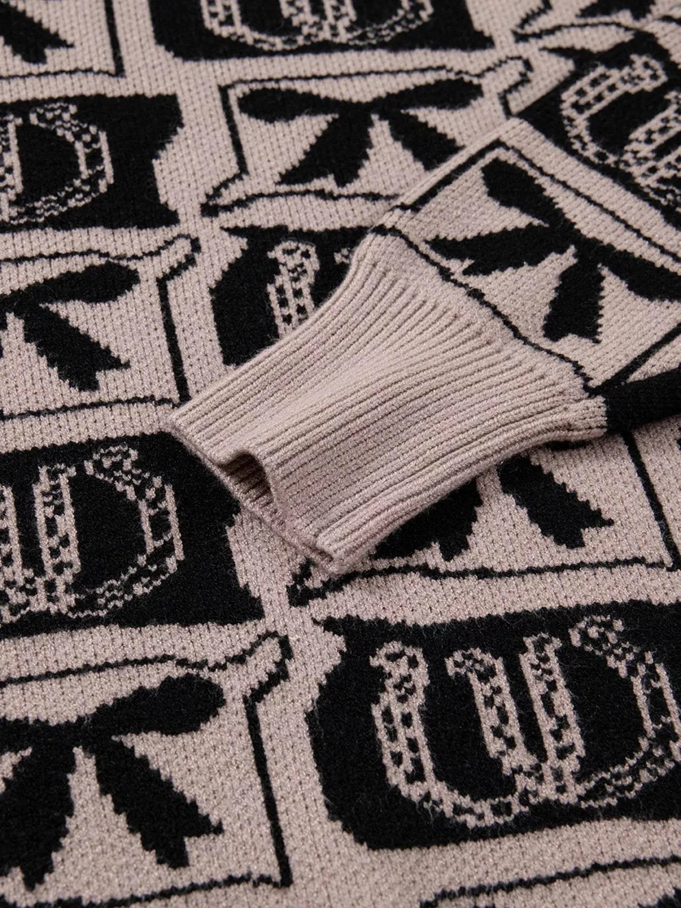 Bows & Horseshoes Pattern Round Neck Sweater - Rosey's Creations