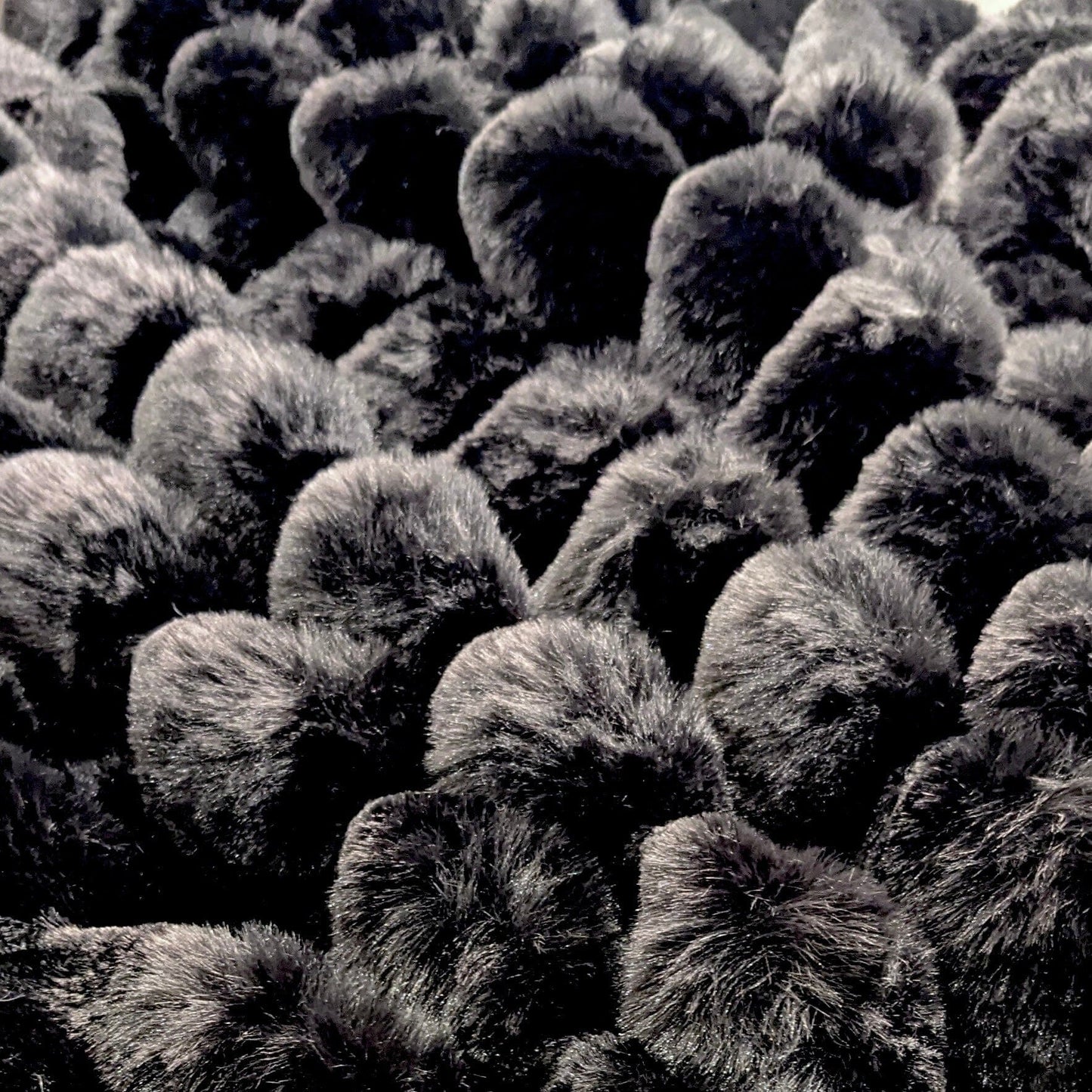 Isla Black Chunky Ribbed Faux Fur Throw - Rosey's Creations