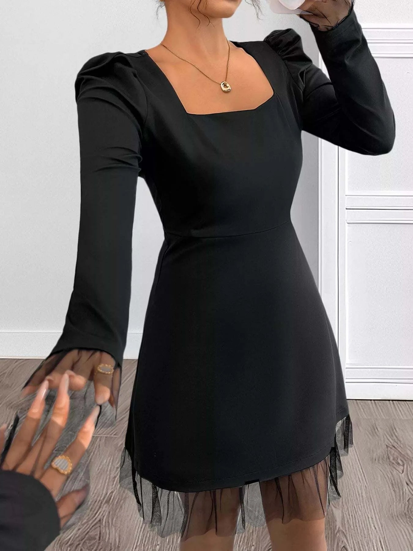 Square Neck Puff Sleeve Mesh Hem Dress.