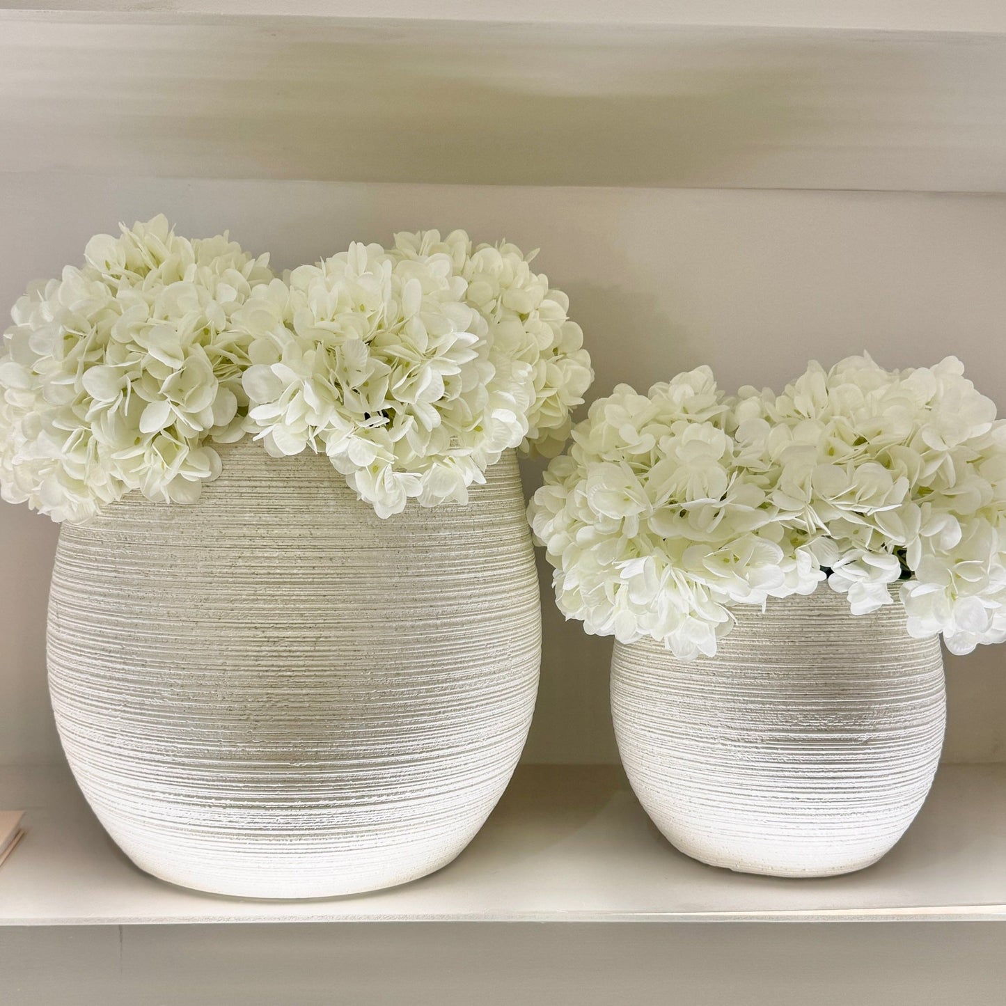 Tranquillity Medium Neutral Round Textured Planter - Rosey's Creations