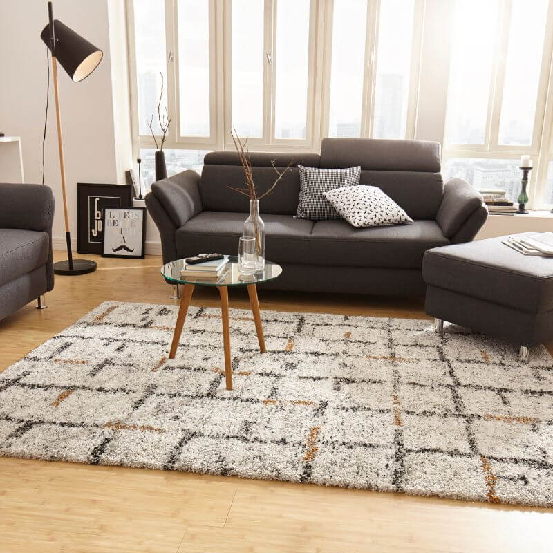 Deep-Pile Velour Rug Cream Colour