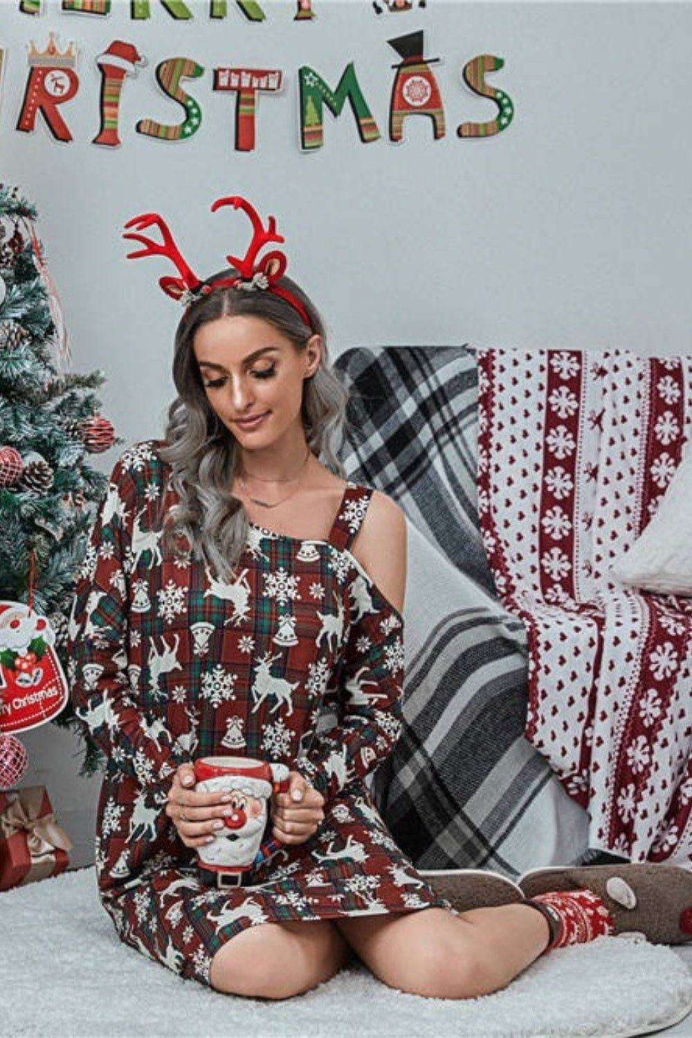 Christmas Asymmetrical Neck Long Sleeve Dress.