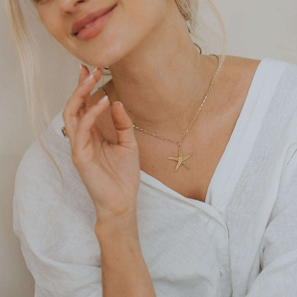 Maxi Gold Starfish Necklace Dainty London