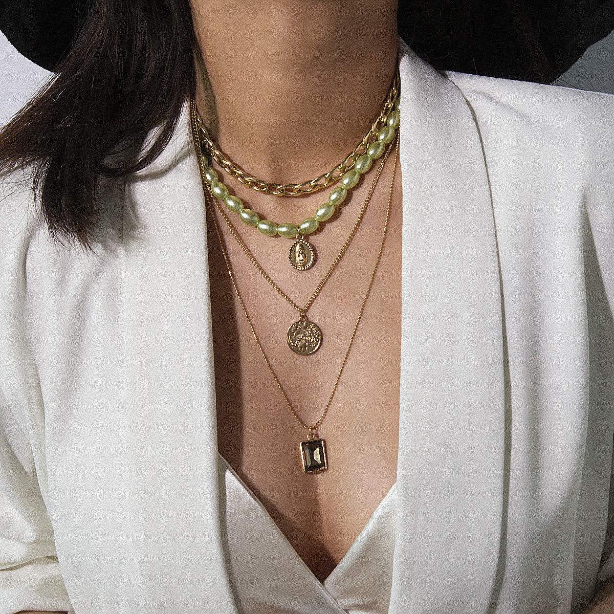 Multi-Layer Retro Portrait Jewellery Necklaces.