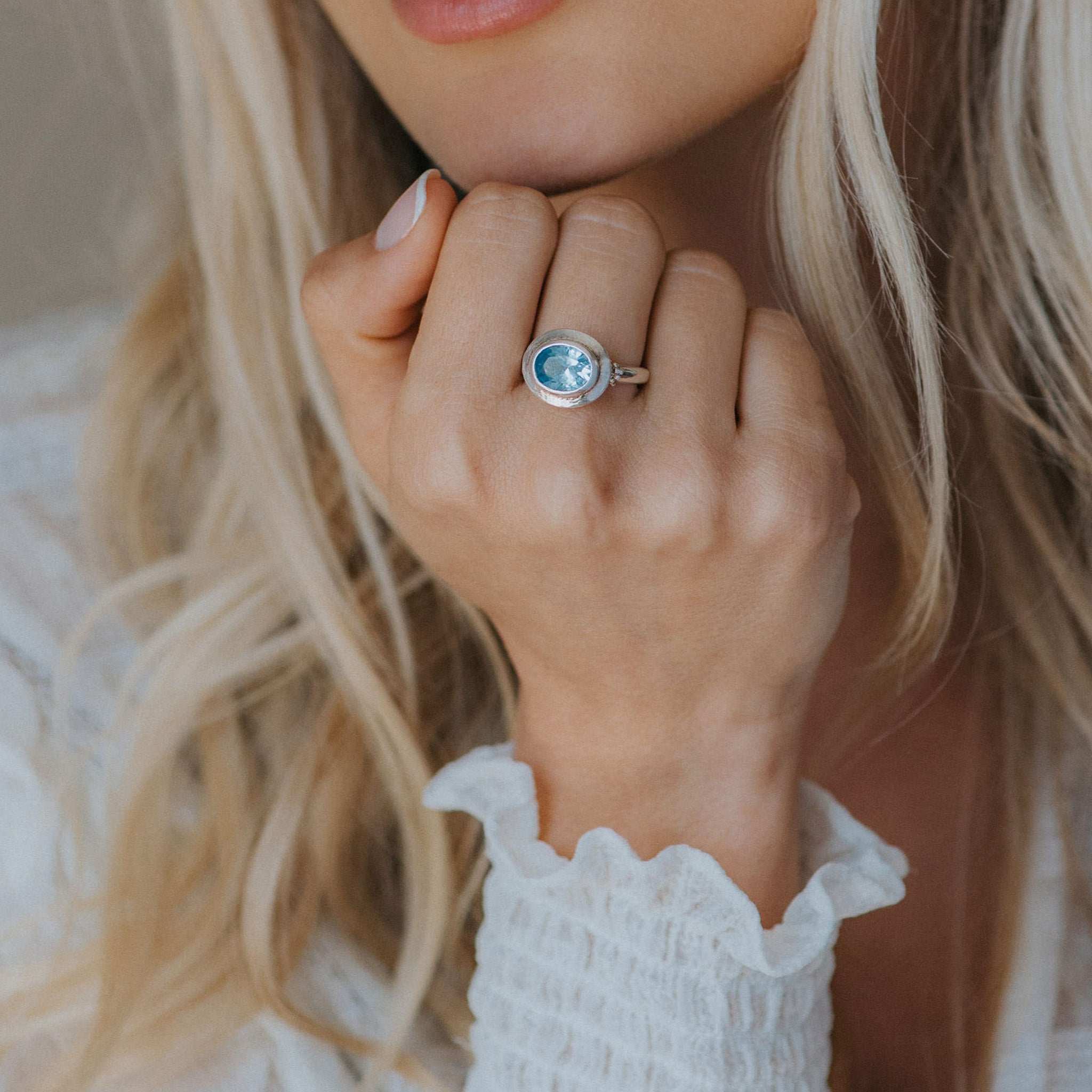 Oval-cut Sky Blue Topaz gemstone Ring - Avery Dainty London